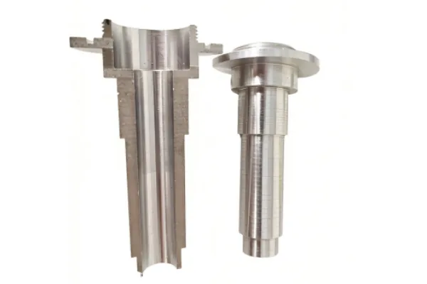 衬套与挂载点套筒实物图 - 盈锋志诚嘉铝合金冷成型衬套